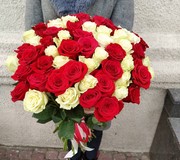 Букет 51 роза  Для нее