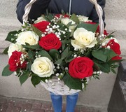 Корзина с розами Шик