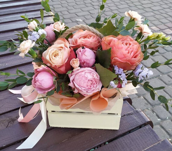 Ящик с цветами Нежности слова