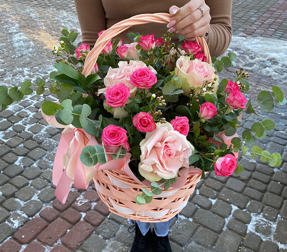 Корзина с цветами Нежные чувства