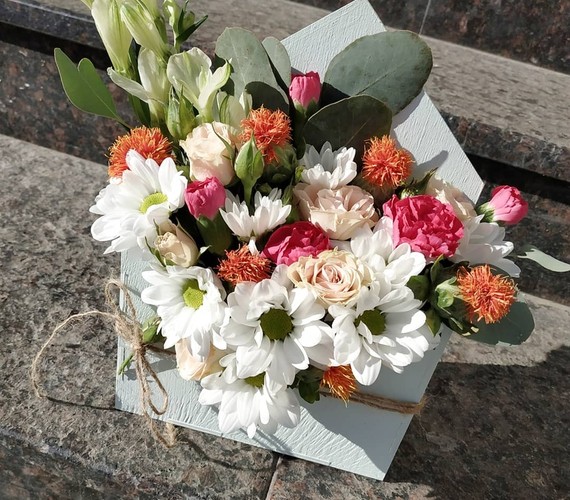 Конверт с цветами Восторг