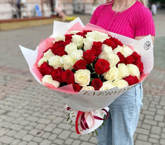 Букет из 51 розы