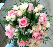 Свадебный букет в пудровых тонах