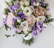 Свадебный букет из эустомы Лавандовый